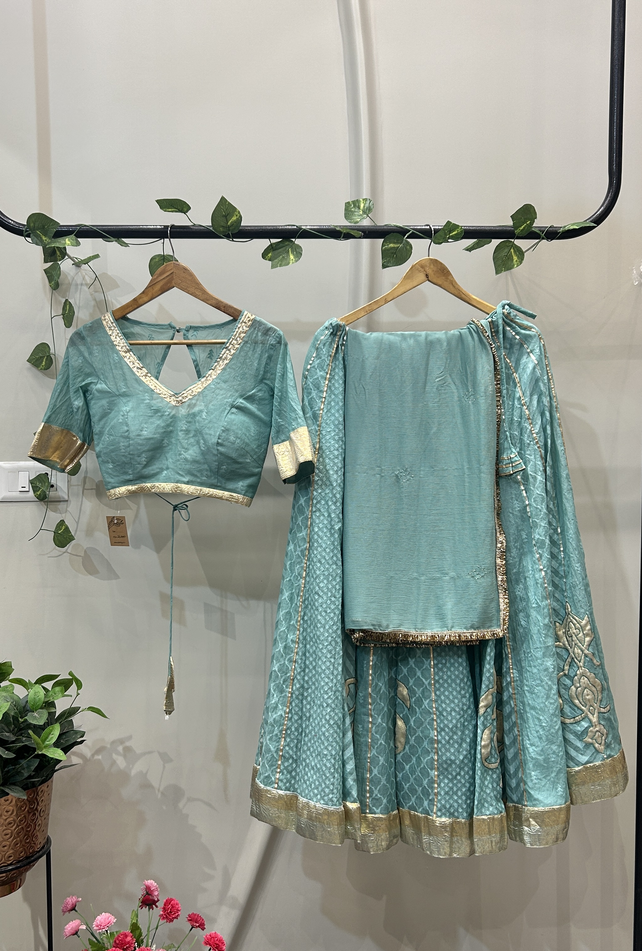 PASTEL GREEN